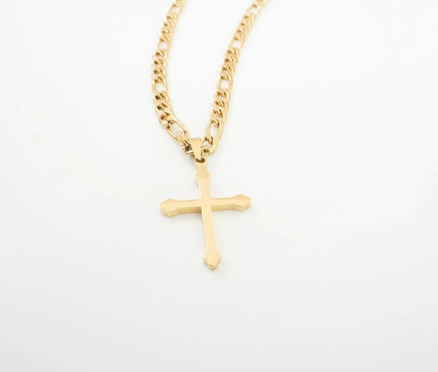18K Gold Figaro Chain Style Small Cross Pendant Necklace 5MM Cross Necklace Clasp for Men, Women, Fashion Jewelry Religious Gifts Cuban Link Diamond Cut Beveled Edge