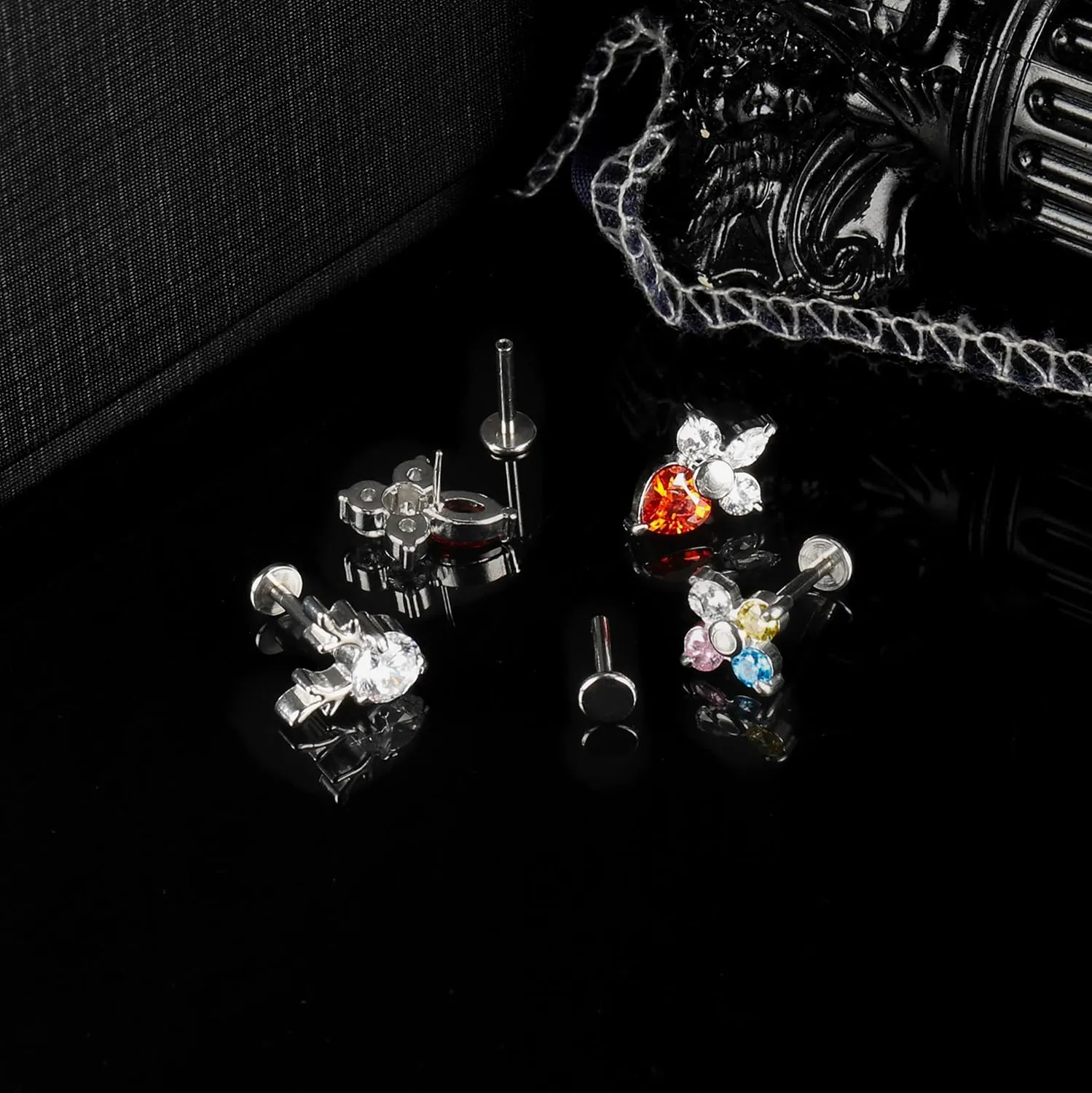 1Pair 16G Flat Back Earrings Stud Threadless Helix Tragus Conch Piercing Jewelry CZ Nose Stud for Women Push in 316L Surgical Steel Cartilage Earrings Lip Medusa Body Piercings Jewelry