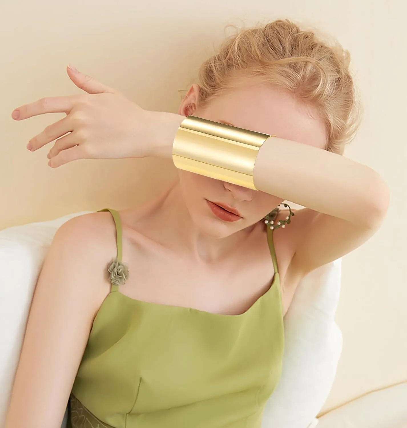 2Pcs Cuff Bangle Bracelet for Women Open Wide Wire Bracelets Gold Wrist Cuff Wrap Bracelet Adjustable