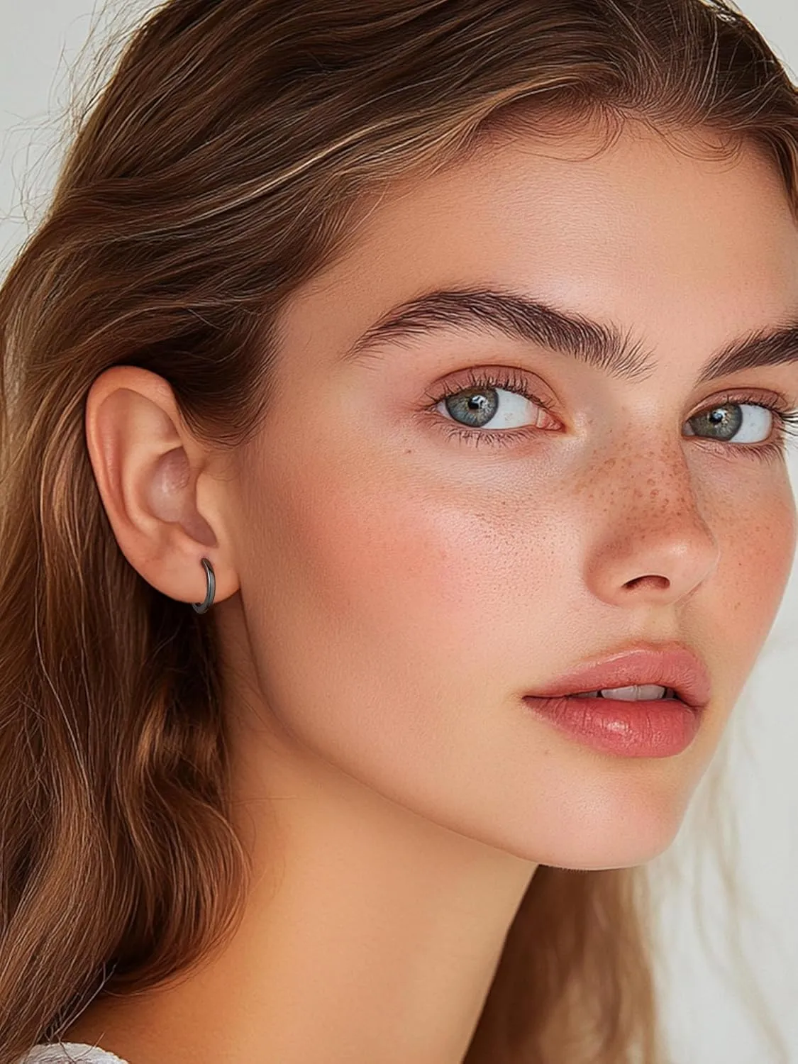 ChicSilver 925 Sterling Silver Huggie Hoop Earrings Small Hoop Earrings for Women Hypoallergenic Silver Huggie Earring Cartilage Earrings for Women (6mm/8mm/10mm/12mm)
