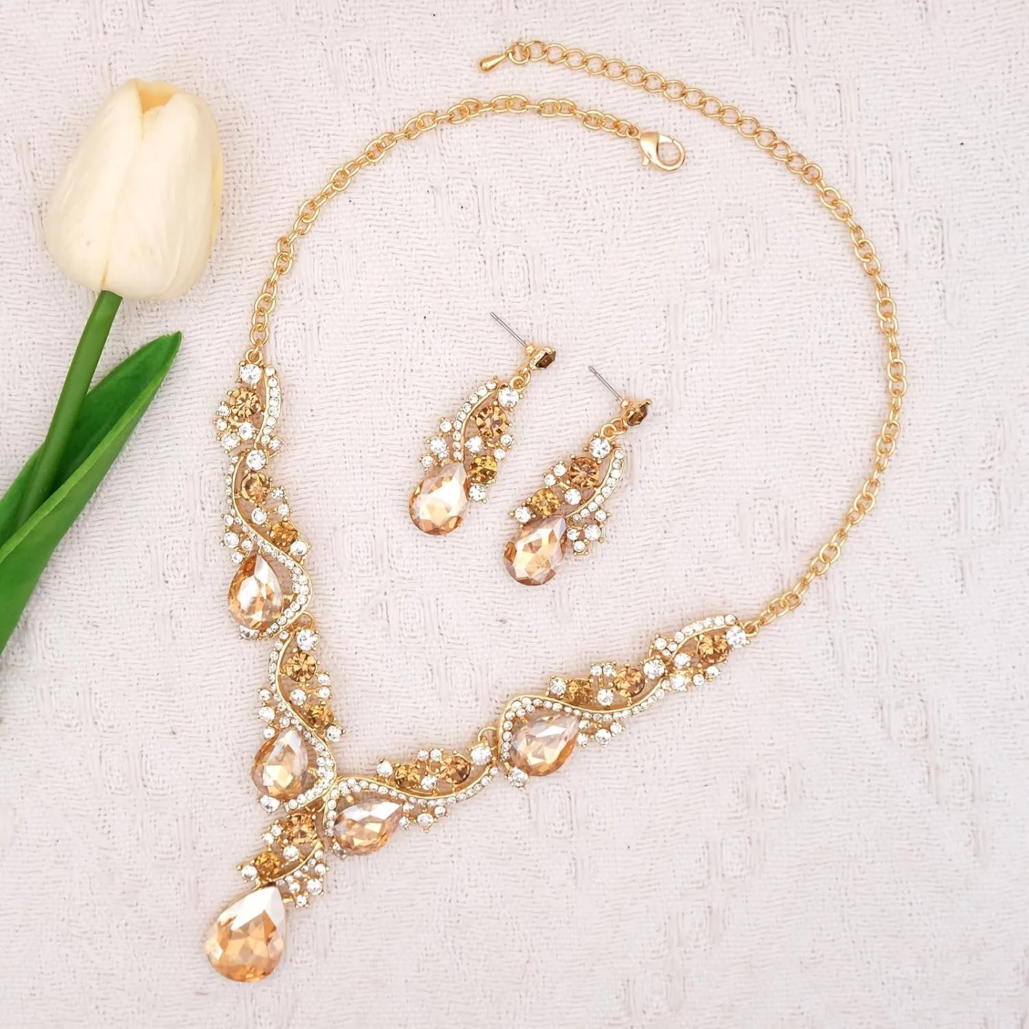 CSY Women's Elegant Bridal Necklace Earrings Stretch Bangle Bracelsts Set for Bride Bridesmaid Wedding Teardrop Crystal Costume Jewelry Sets