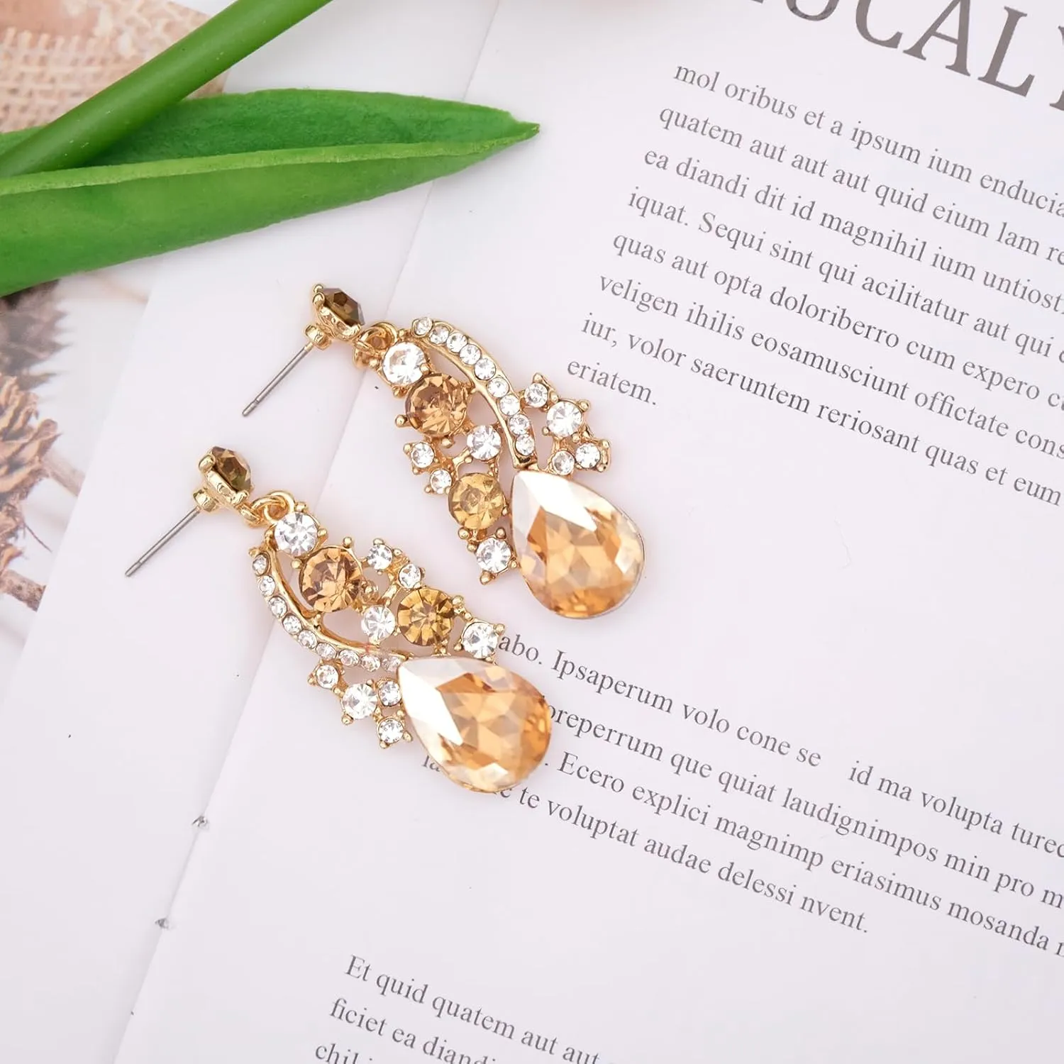 CSY Women's Elegant Bridal Necklace Earrings Stretch Bangle Bracelsts Set for Bride Bridesmaid Wedding Teardrop Crystal Costume Jewelry Sets