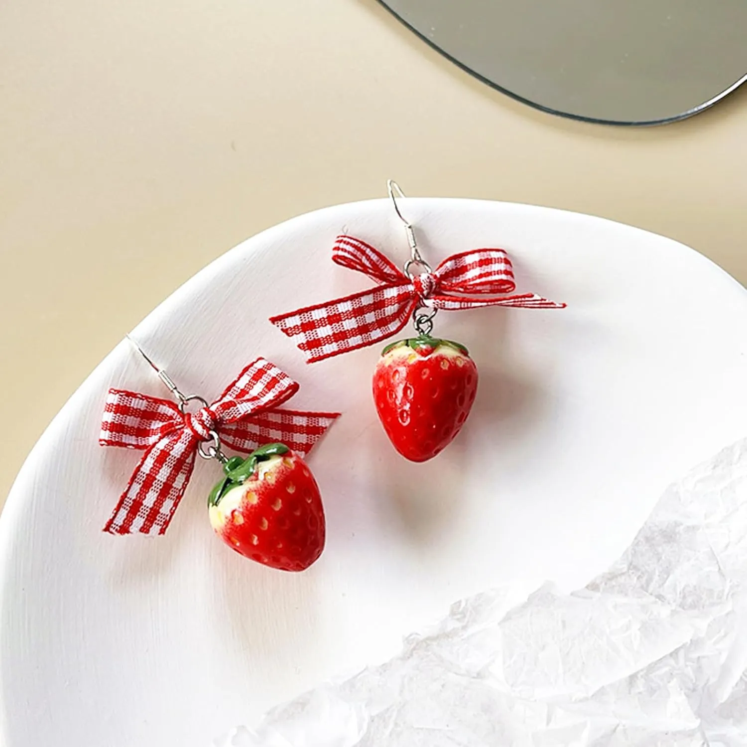 Cute Strawberry Earring for Women Acrylic 3D Simulation Strawberry Fruit Dangle Drop Earrings