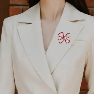 Elegant Crystal Bowknot Brooch Pin Glittering Rhinestone Bowknot Suit Lapel Pin Cubic Zirconia Bow Jewelry for Women Girls Accessories