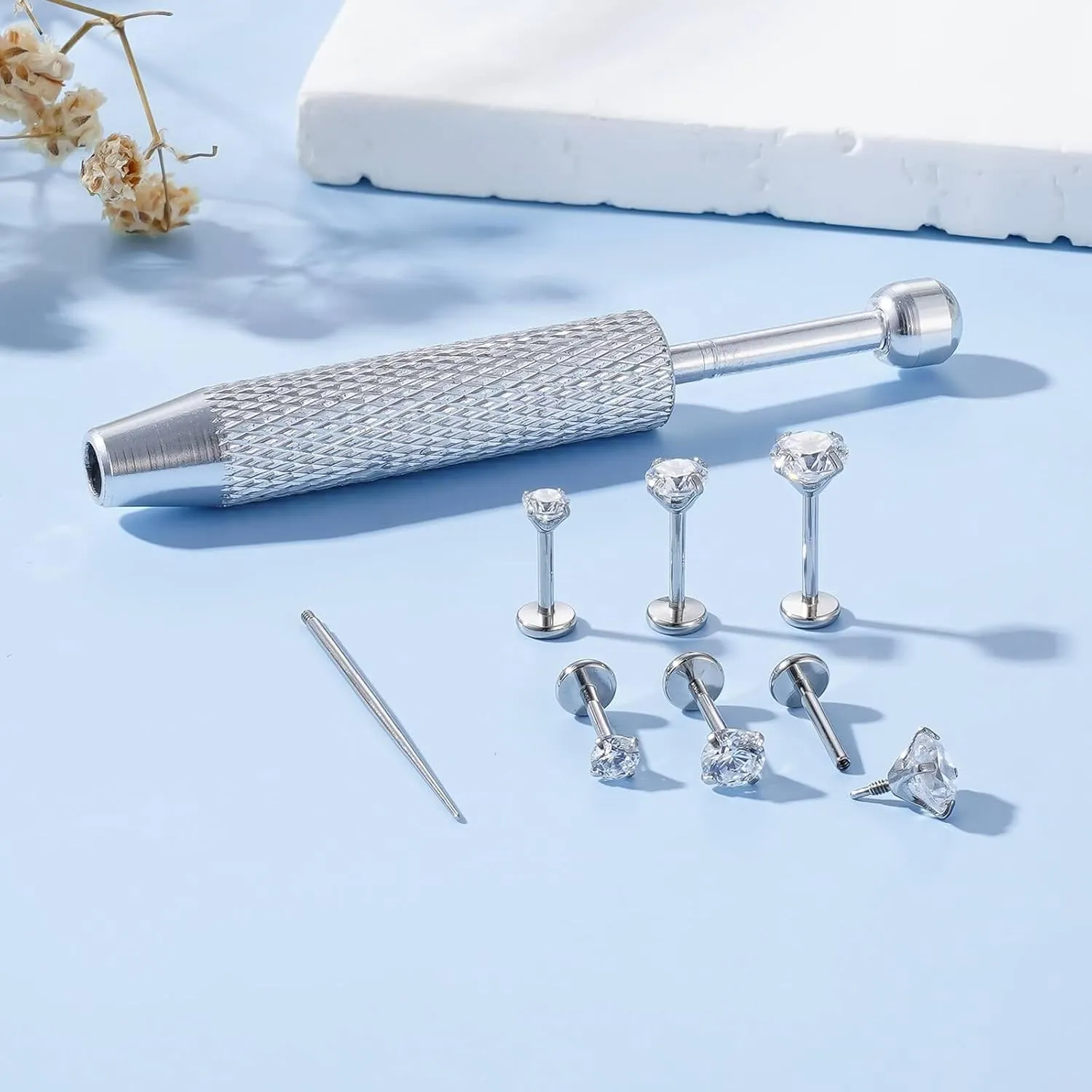 Flat Back Stud Earrings for Women Hypoallergenic Surgical Steel Internal Thread Tragus Helix Cartilage Conch Nose Monroe Labret Medusa Piercing Jewelry /Be Equipped With Piercing Ball Grabber Tool(18G/20G - Gold/Silver/Black/Rose Gold)