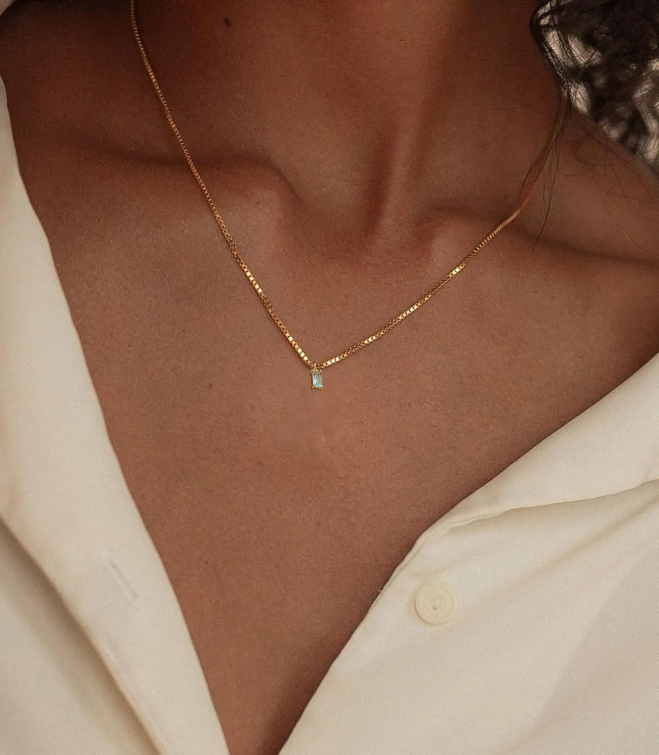 FUNEIA Diamond Necklaces for Women 14K Gold Plated Emerald Birthstone Necklace for Women Mothers Dainty Gold Necklace Blue Green Cubic Zirconia Pendant Necklace Birthday Gifts for Women Jewelry
