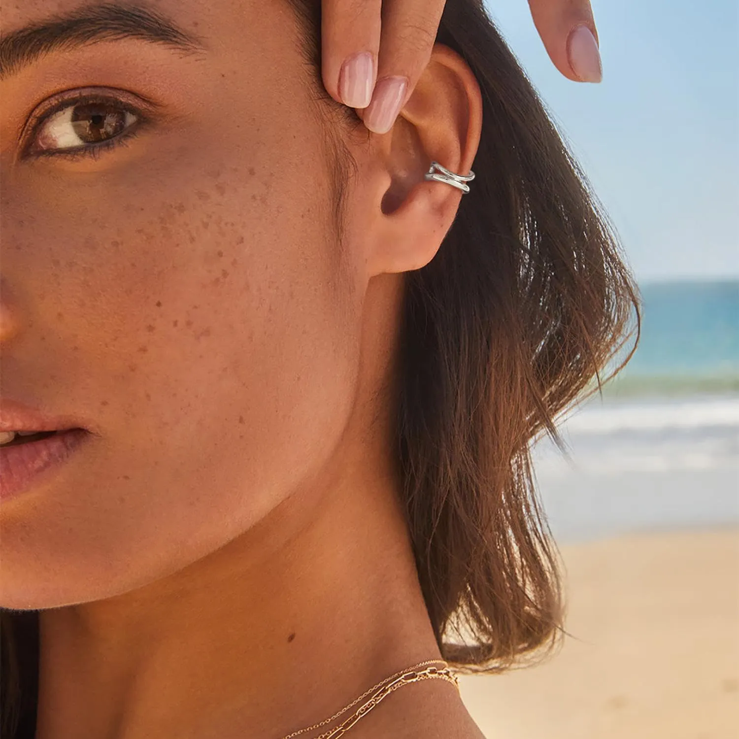 Gold Ear Cuff Earrings for Women 14K Gold Plated Ear Cuffs Non Piercing Clip On Cartilage Earrings Huggie Hoop Earring Jewelry Trendy Hypoallergenic Earring for Women Gift