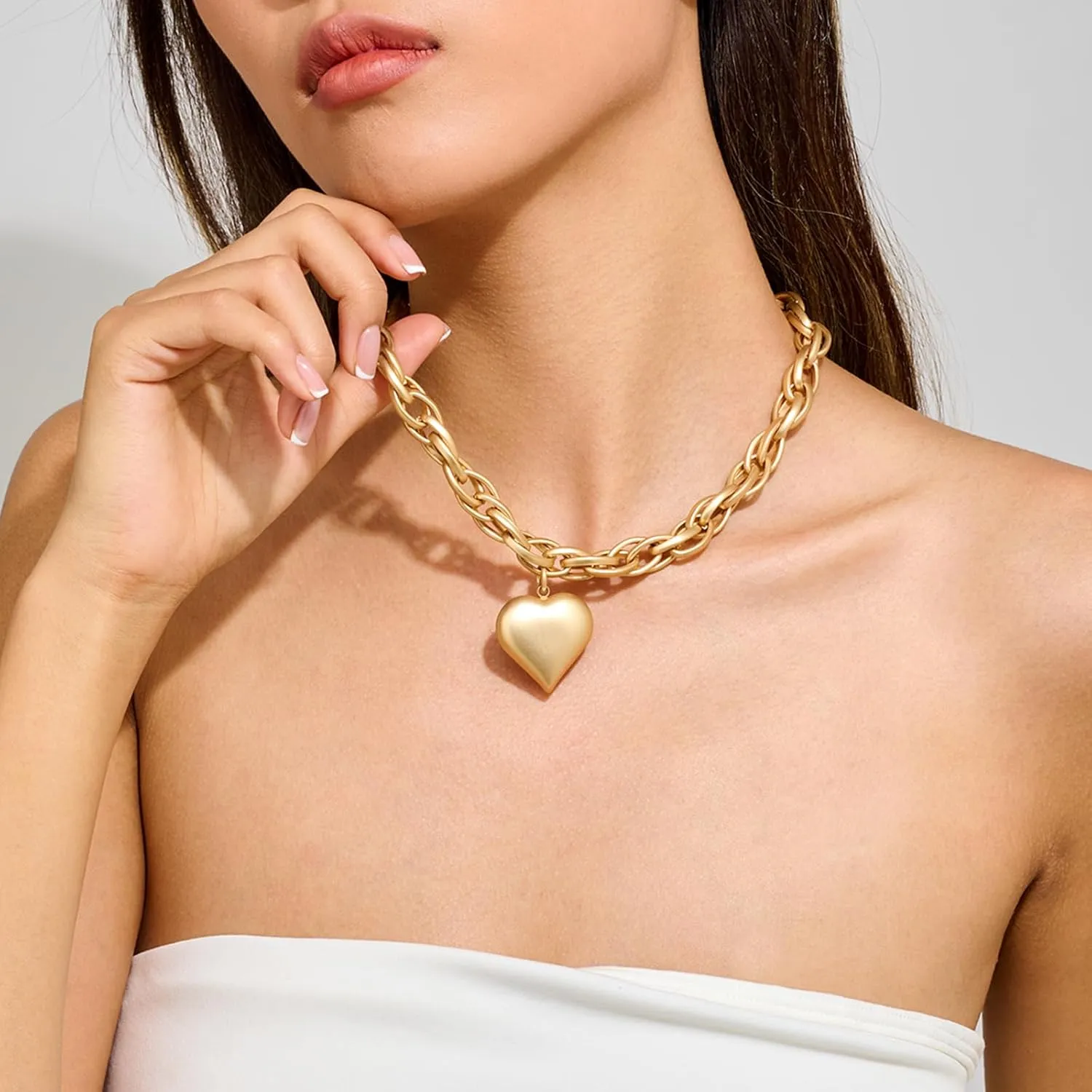 Gold Heart Pendant Necklace Chunky Multistrand Paperclip Choker Necklace Fashion Jewelry For Women