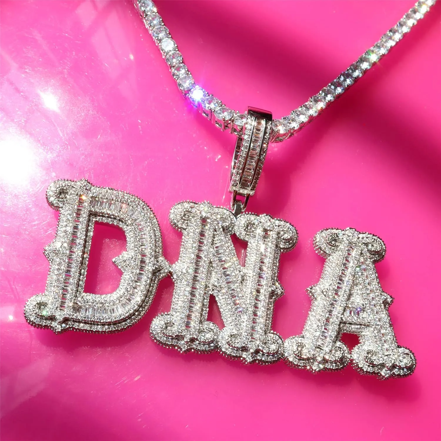 Iced Out Custom Big Spined Nameplate Pendant Cubic Zircon Diamond Initial Letters Necklace Customized Name Charm Hip Hop Jewelry for Men Women Birthday