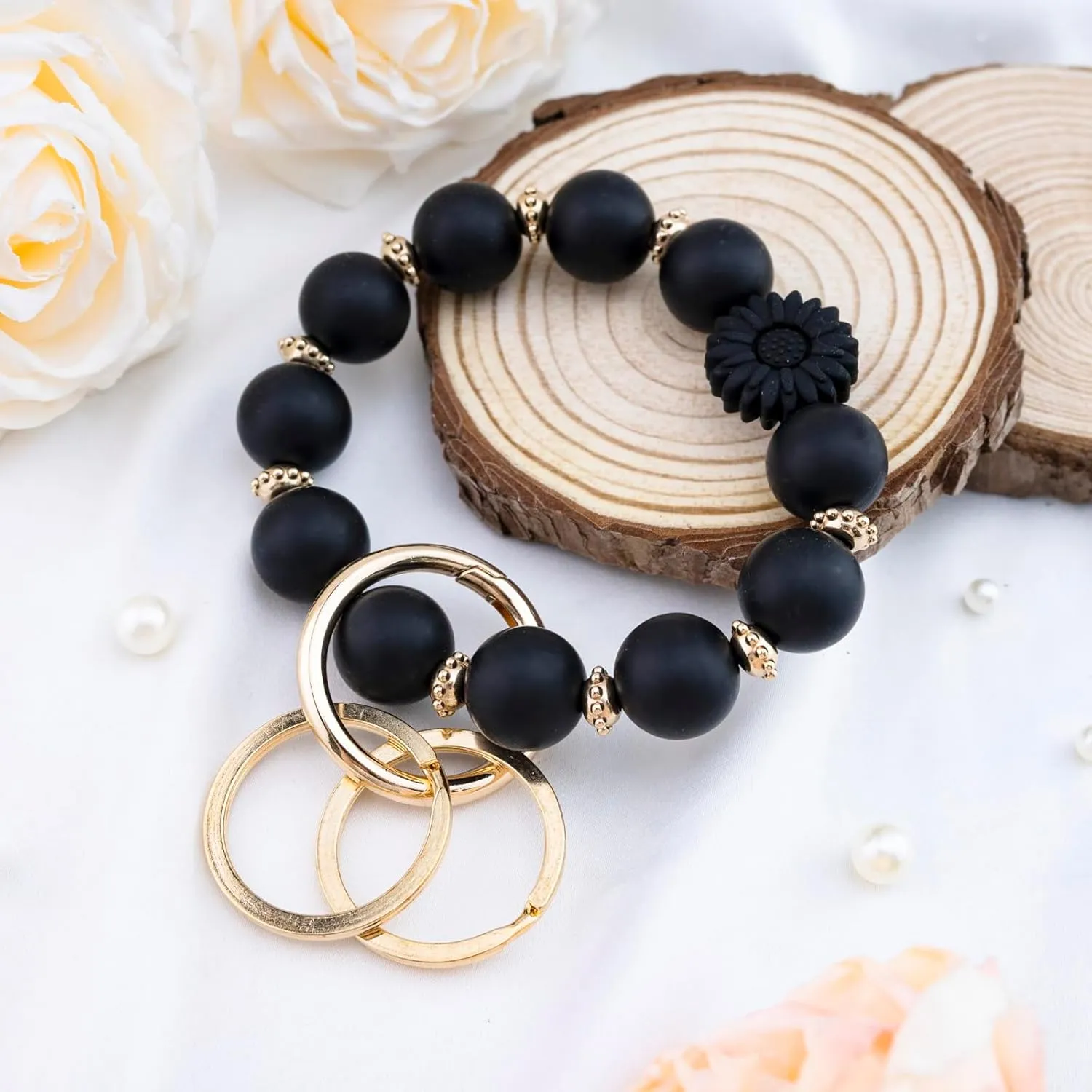 igvean Cute Keychains for Women Beaded Wristlet Keychain Chirstmas Valentine's Day Gifts for Women Key rings for Car Keys