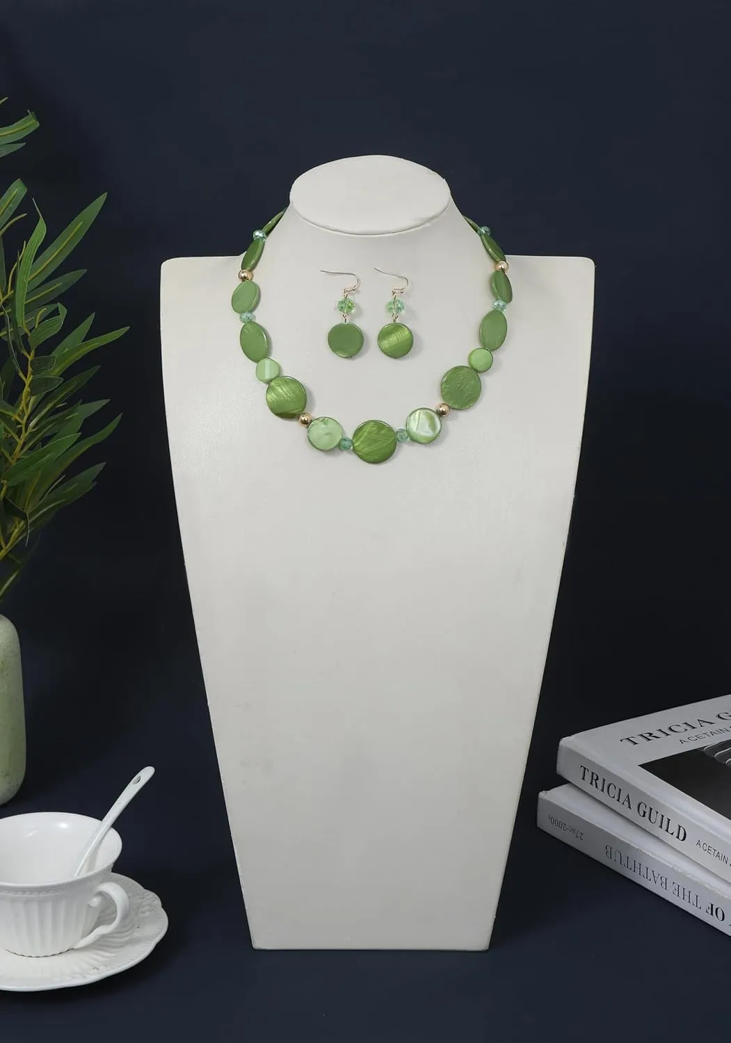 Jules D.Chunky Beads Necklace Colorful Shell Necklace Fashion Statement Necklace Set for Women Gifts
