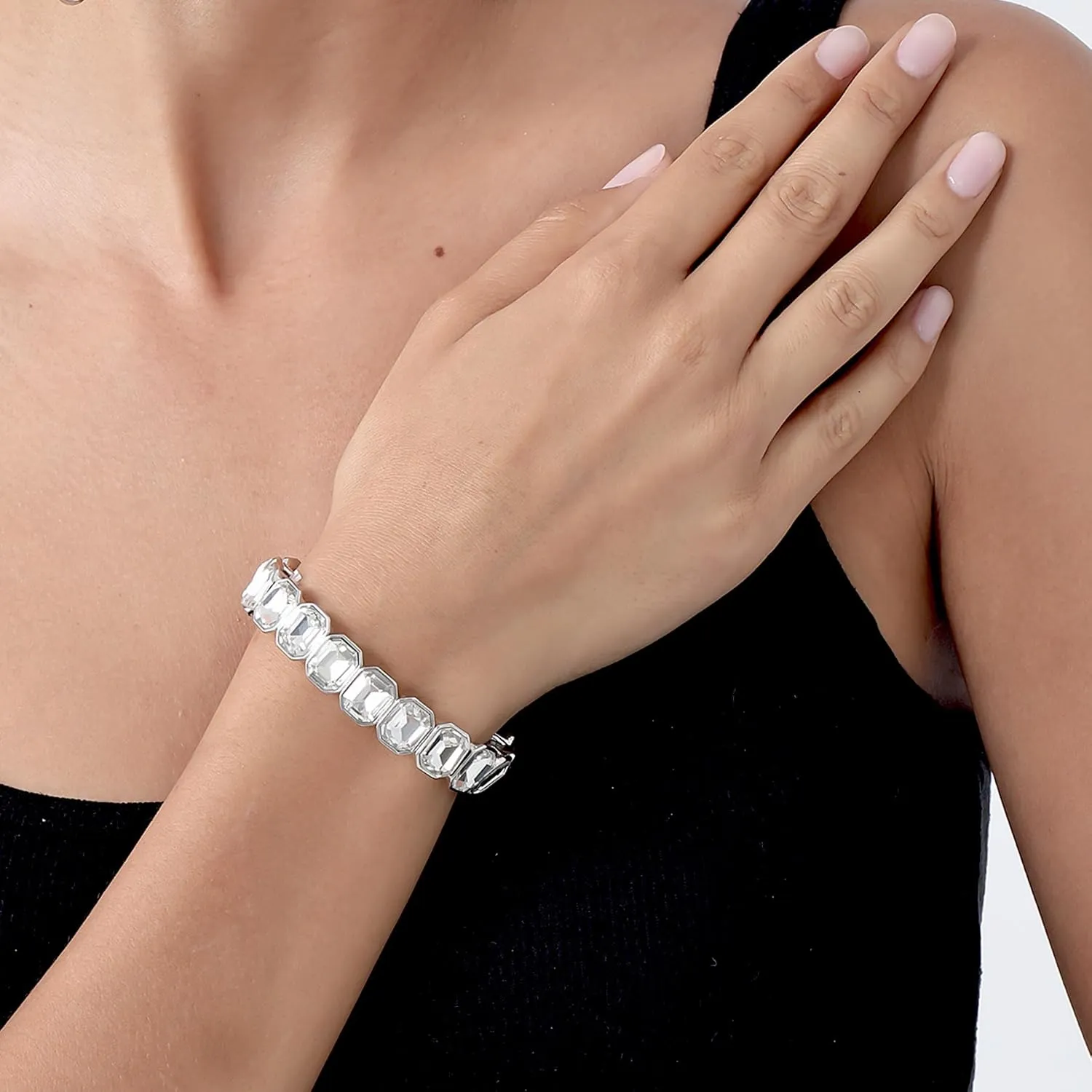 KELMALL 14K Gold Plated Stretch Bracelet for Women  Pink Rhinestone Elastic Bangle  Hypoallergenic Statement Jewelry for Daily Wear, Parties and Gifts