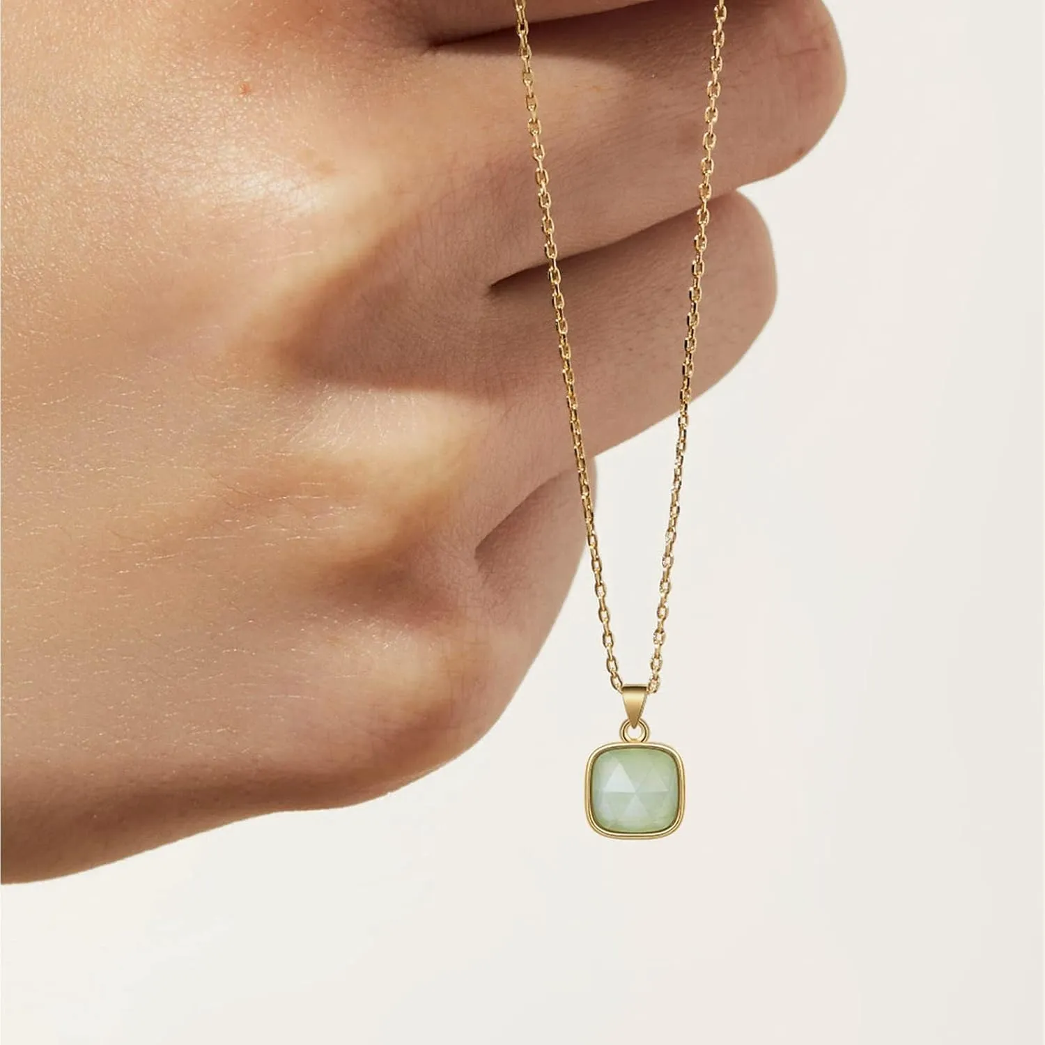 KissYan Healing Crystal Necklace, 14K Gold Plated Natural Stone Pendant Necklace Reiki Quartz Amethyst Citrine Gemstone Spiritual Jewelry Gifts for Women Girls