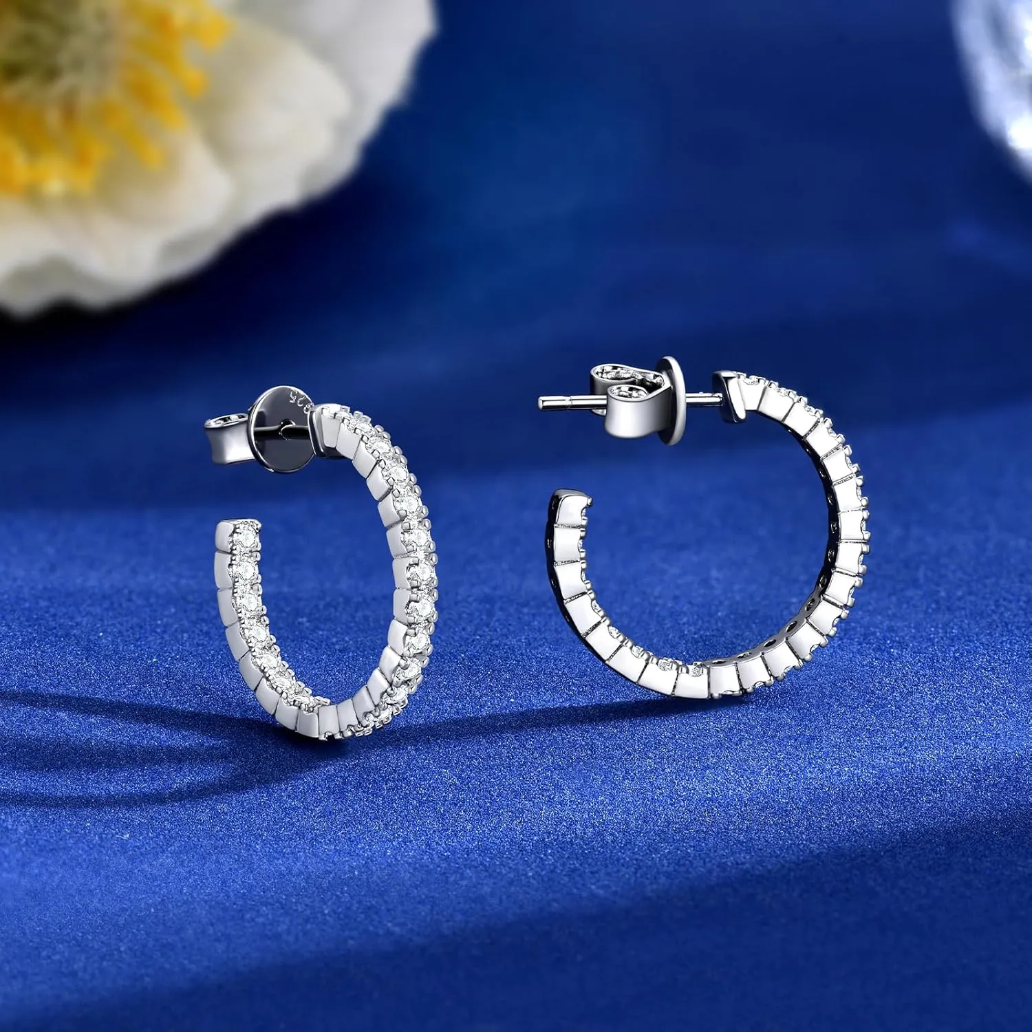 KSTYLE Moissanite Earrings Open Hoop Earrings 20/25/30mm | D Color-VVS1| 14K Yellow/White Gold Plated S925 Sterling Silver Hoops Earring Hypoallergenic Moissanite Hoop Earring for Women Gift for Her, 0.6ct-1ct