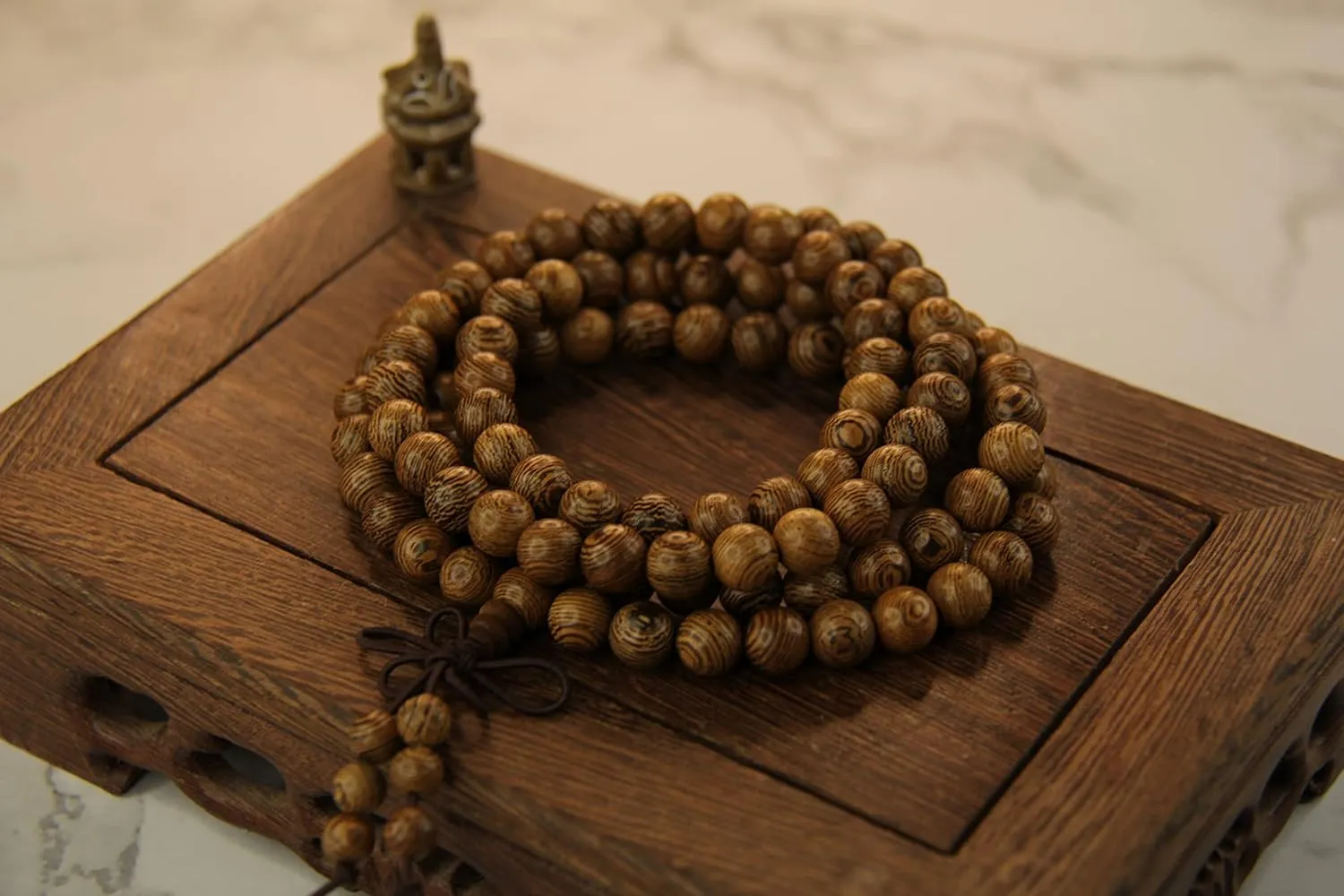 Mala Beads Necklace 8mm 108 Sandalwood Prayer Meditation Bracelet Natural Fragrant Wood Buddhist Rosary -12mm 17 Tibetan Buddhism Prayer Bracelet & Amulet Included