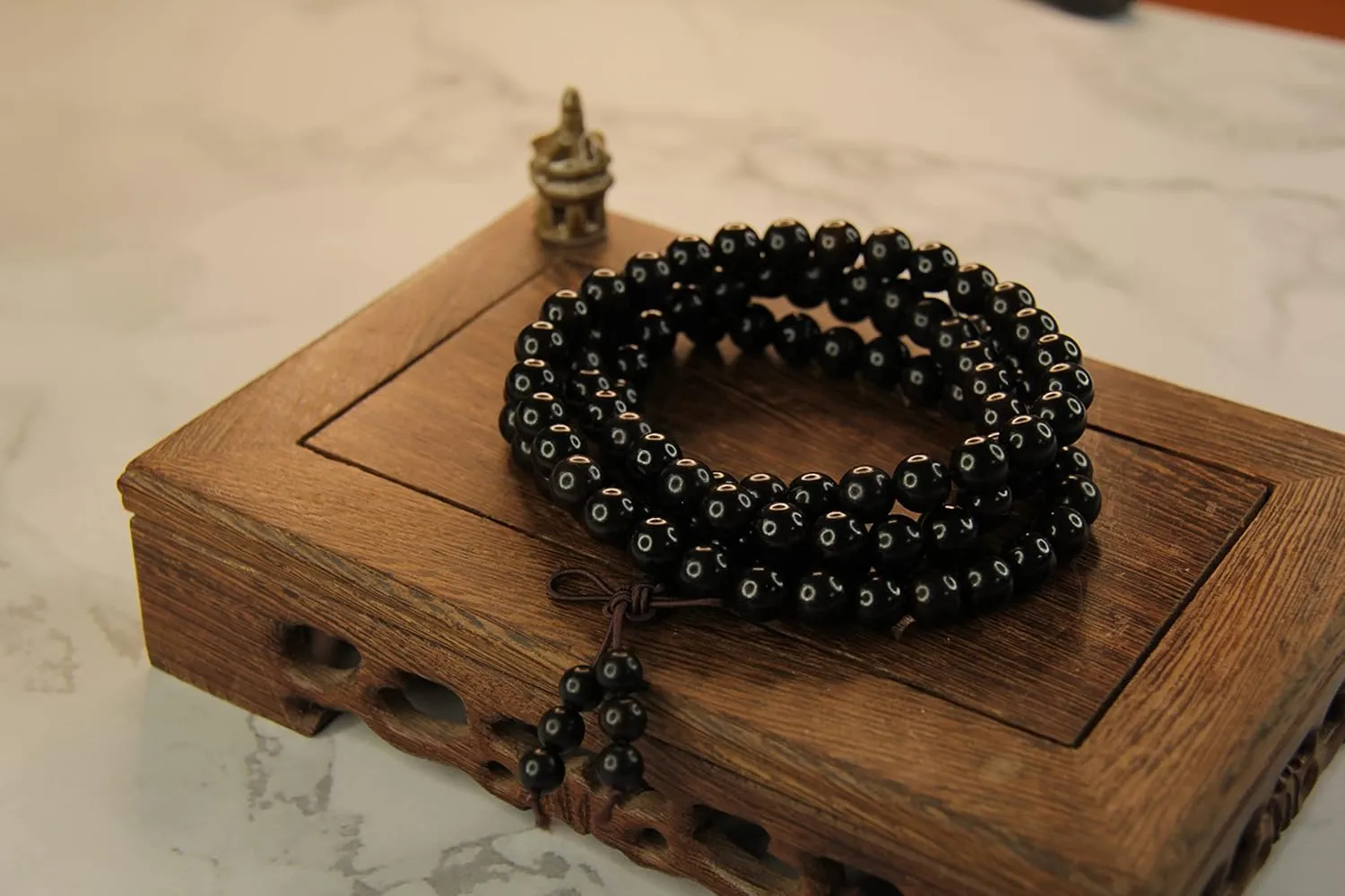 Mala Beads Necklace 8mm 108 Sandalwood Prayer Meditation Bracelet Natural Fragrant Wood Buddhist Rosary -12mm 17 Tibetan Buddhism Prayer Bracelet & Amulet Included