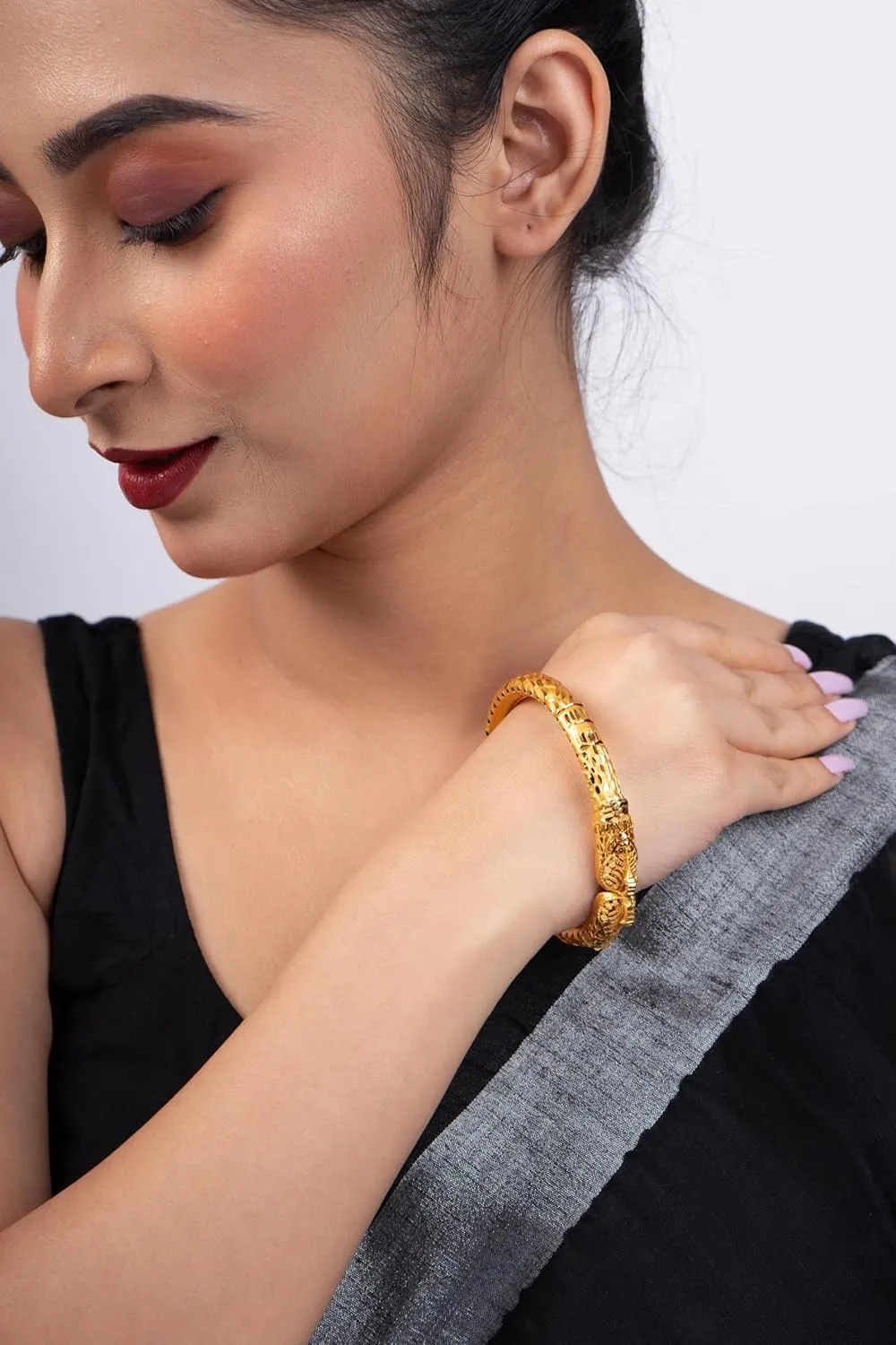 Meenakshi imitation Set of 2 Handmade Gold Plated Hathi Mukh Kangan Bangles Gift For Her Bollywood Designer Jewelry Bangle Bracelets In Gold Tone For Women