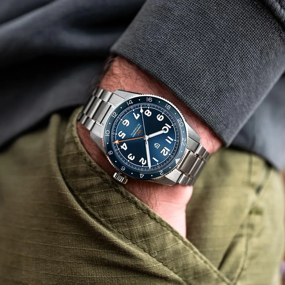 Pagani Design Men's Watch Automatic GMT Wristwatch for Men with Stainless Steel Strap Japan NH34A Movement Sapphire Glass Waterproof Luminous Classic Business