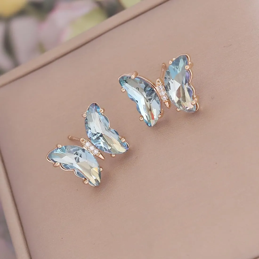 Pingyongchang Butterfly Necklace and Earrings Set for Women - Minimalist Cubic Zircons Gold Pendant, Cute Crystal Jewelry - Women's Gifts