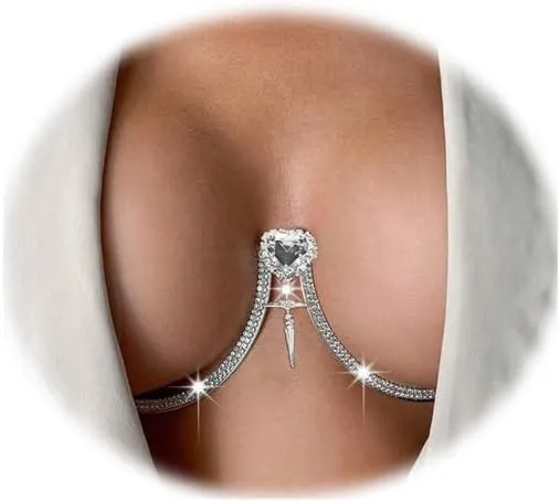 Rhinestone Chest Bracket Chain Trendy Crystal Heart Pendant Chest Bracket Bra Chain Sexy Bikini Bra Body Chain Jewelry for Women