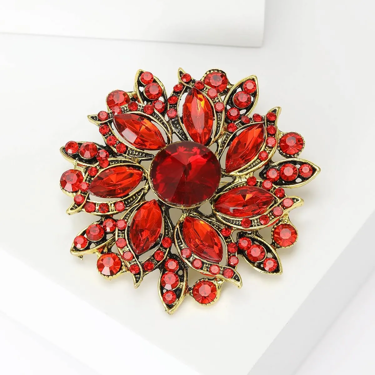 Rhinestone Flower Brooch for Women Vintage Crystal Flower Brooch Pin Elegant Clothing Hat Bag Accessories Christmas Birthday Party Wedding Costume Jewelry