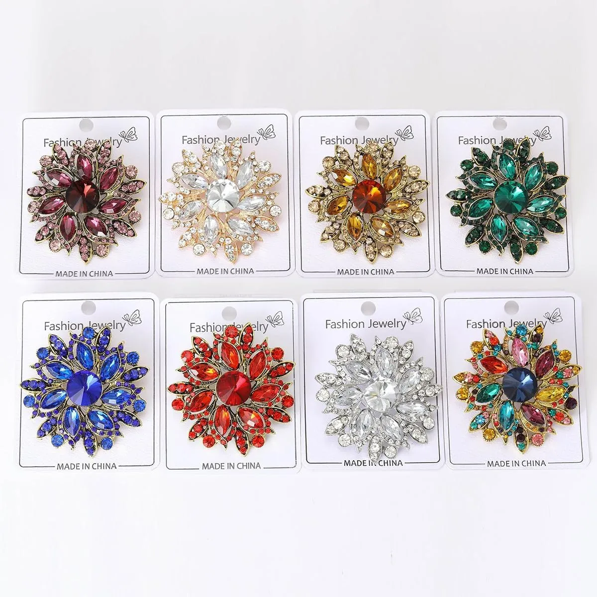 Rhinestone Flower Brooch for Women Vintage Crystal Flower Brooch Pin Elegant Clothing Hat Bag Accessories Christmas Birthday Party Wedding Costume Jewelry