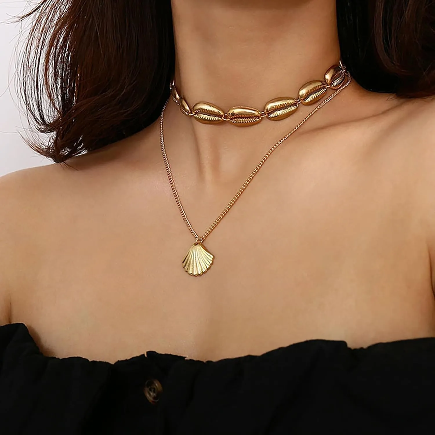 Roe Dolph Shell Necklaces for Women Gold Seashell Necklace Boho Beach Starfish Conch Pendant Necklace Vacation Summer Outfits for Women