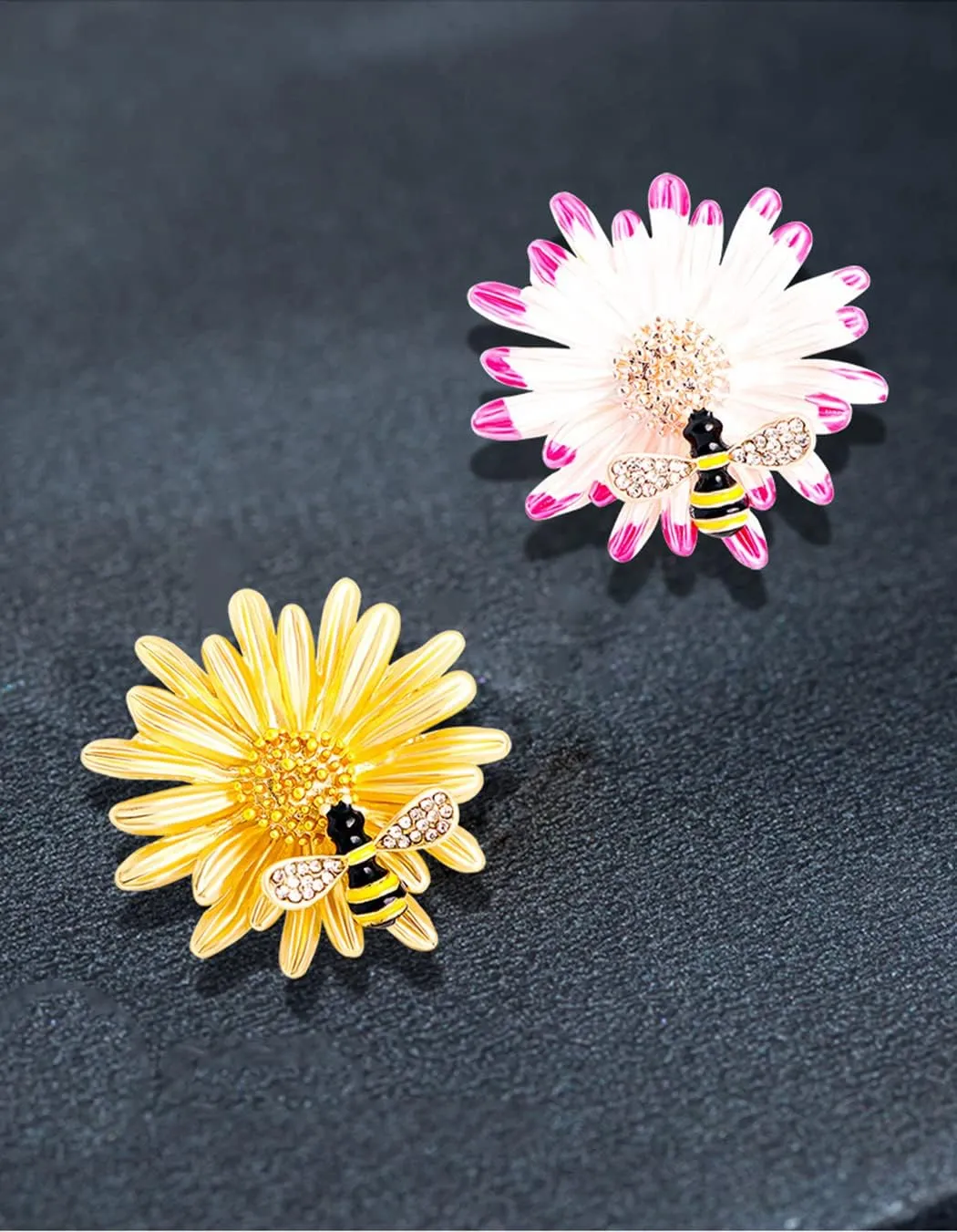 Sunflower Brooch Pin Rhinestone Crystal Flower Brooch Yellow Bee Daisy Brooch Premium Elegant Clothing Hat Bag Accessories for Women