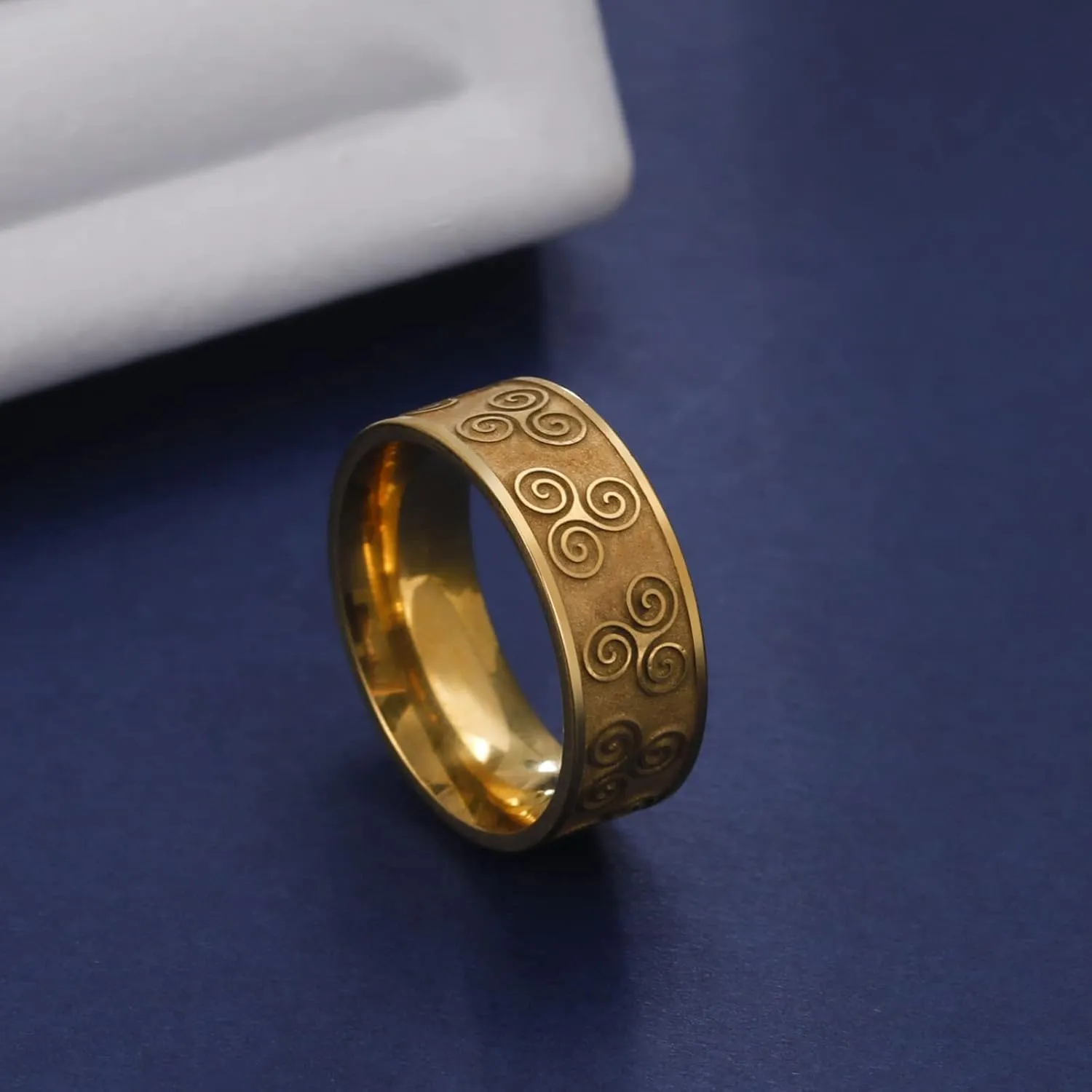 UNIFT Viking Celtic Triskele Ring for Men Women Stainless Steel Elegant Vintage Celtic Triskelion Triple Spiral Symbol Nordic Amulet Jewelry