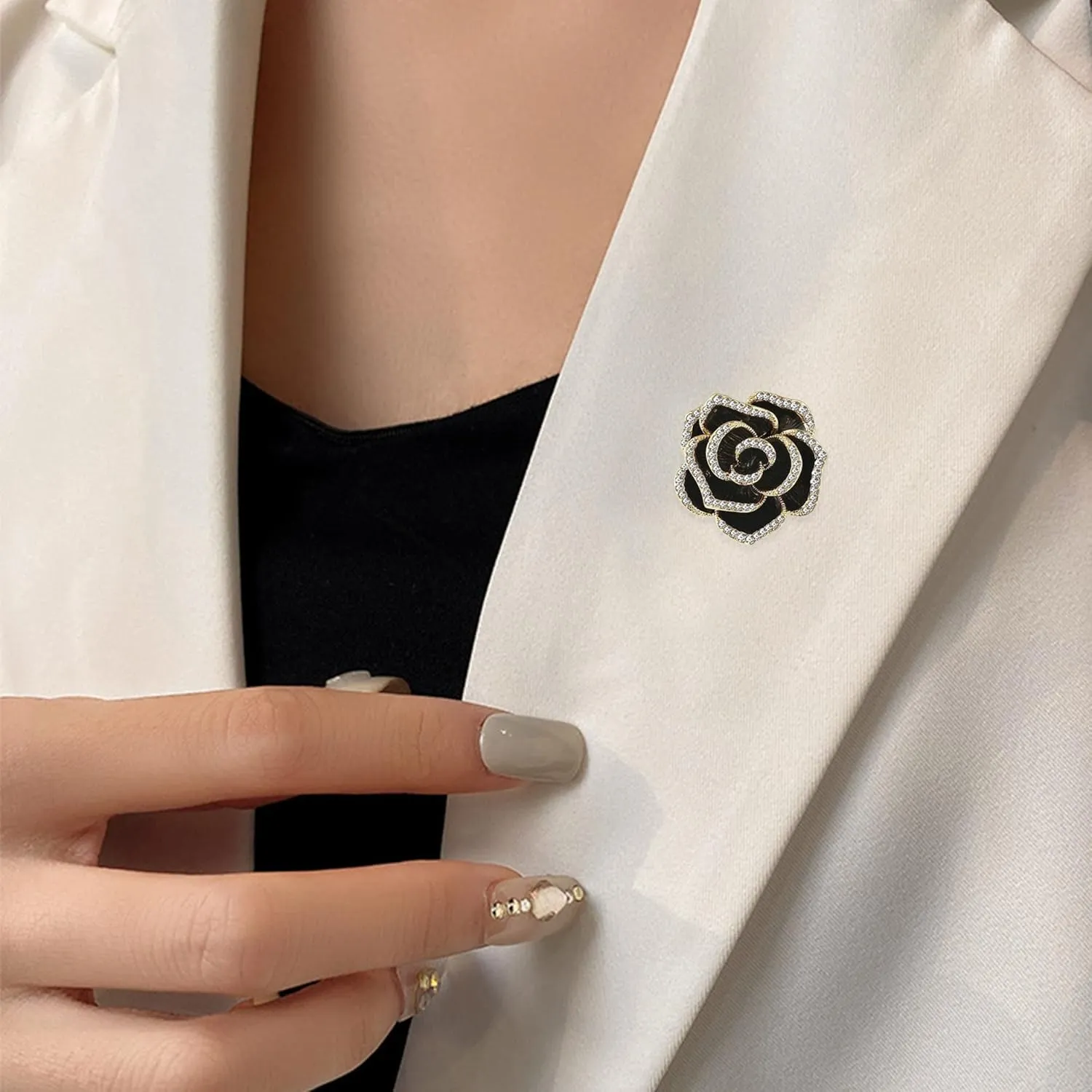 Women Camellia Flower Pearl Enamel Brooch Pins for Ladies Jewelry Fashion